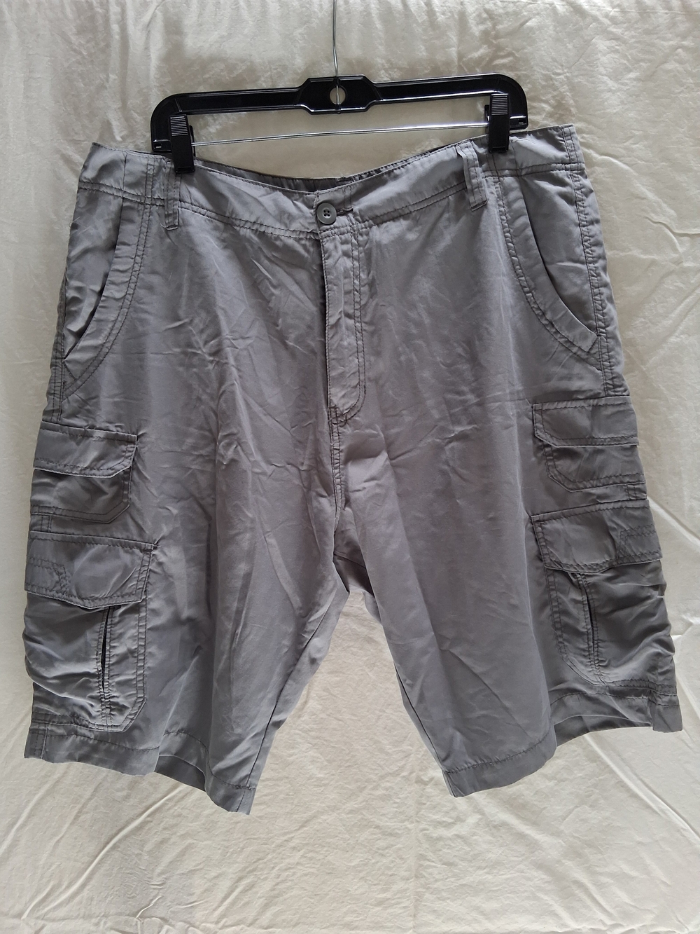 Plugged Co. Mens Gray Swim Trunks, size 36" waist, long
